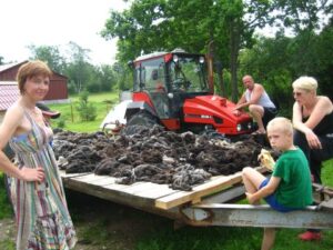 villakuivatamine puidust traktorikärul