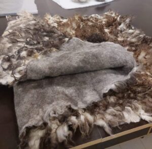 villakust pleed vilditud(Kristi Kauponeni valmistatud)